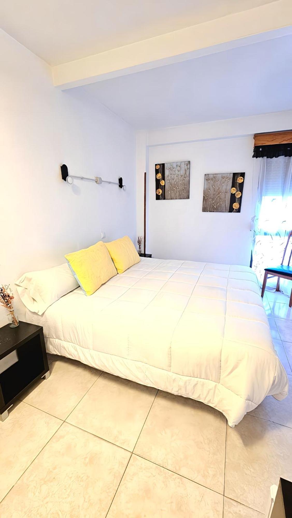 Hostal La Rosa กาเซเรส ภายนอก รูปภาพ