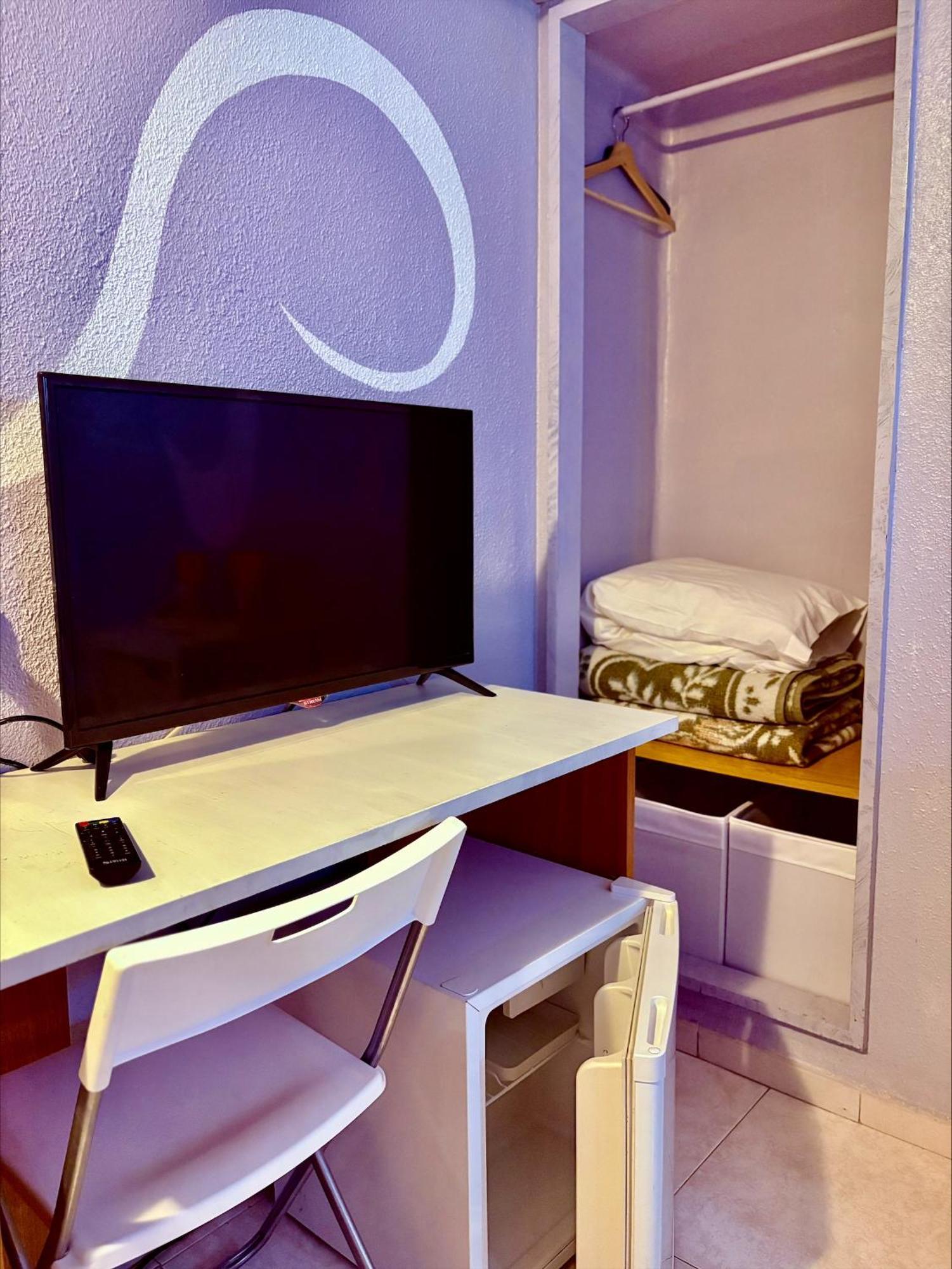 Hostal La Rosa กาเซเรส ภายนอก รูปภาพ