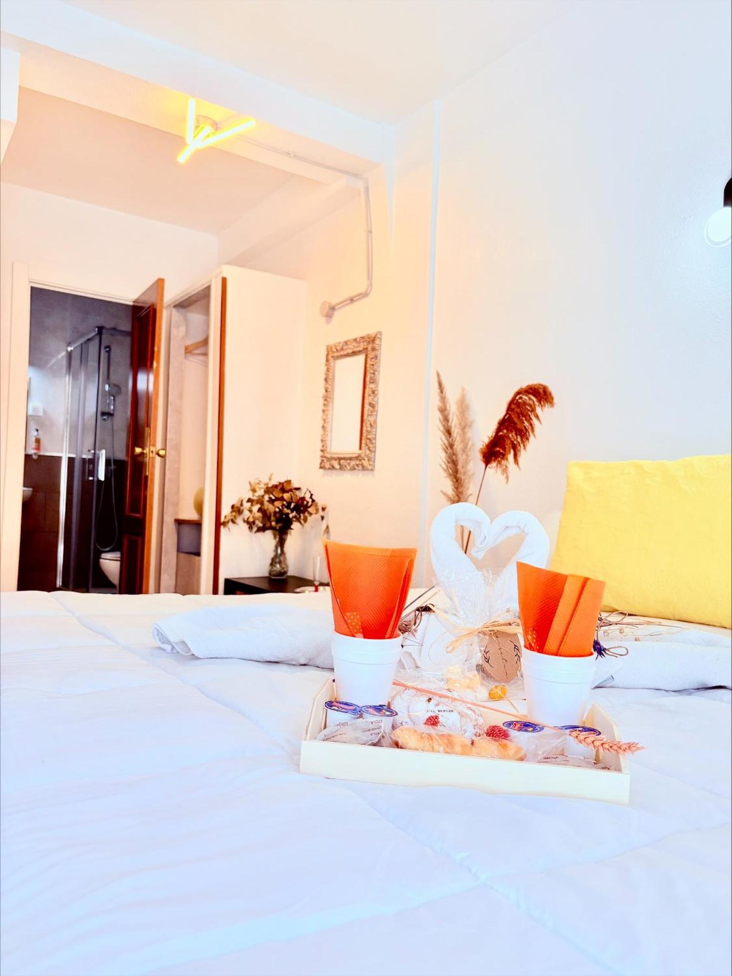 Hostal La Rosa กาเซเรส ภายนอก รูปภาพ